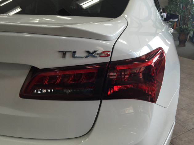 2017 Acura TLX ENGINE 2 630x473 2017 Acura TLX Review and Price