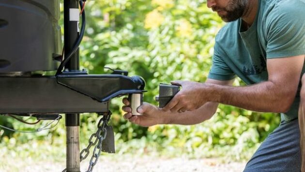 Installing a Trailer Hitch 630x355 Can I Install a Trailer Hitch on Any Vehicle?