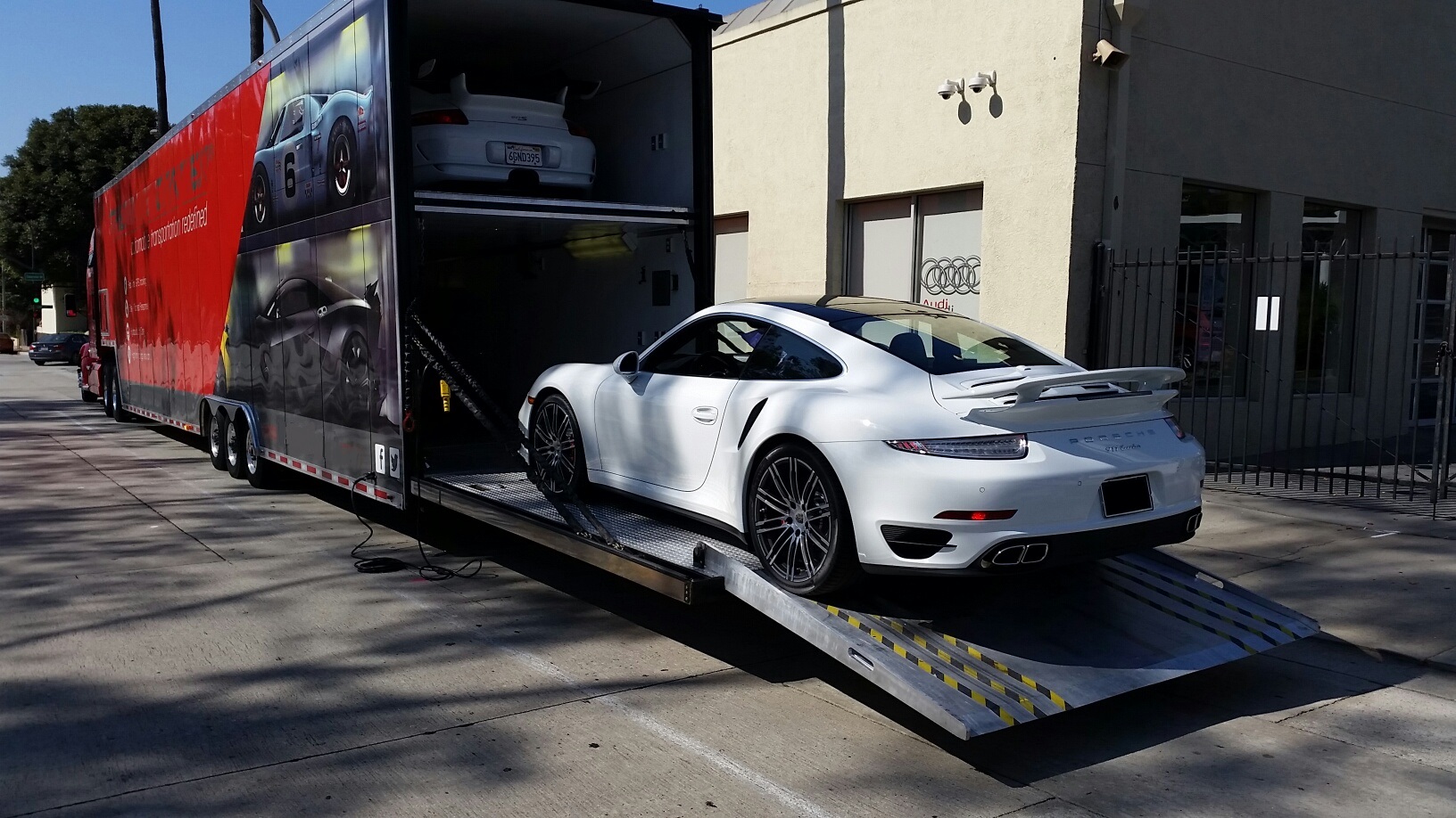 Shipping a luxury car How to Ship Your Vehicle Cross Country, Safely?