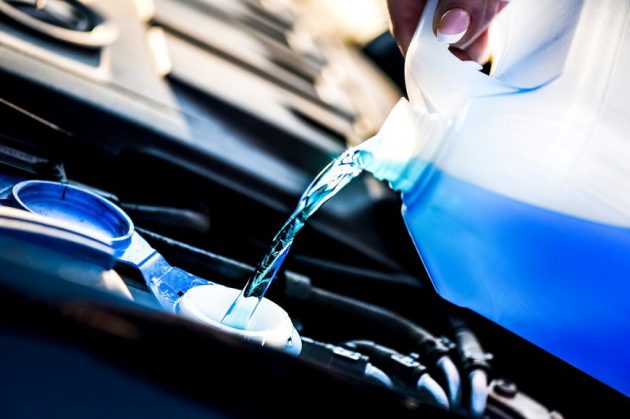 antifreeze 630x419 Hacks to Avoid Overheating Cars and Other Dangers in 2024