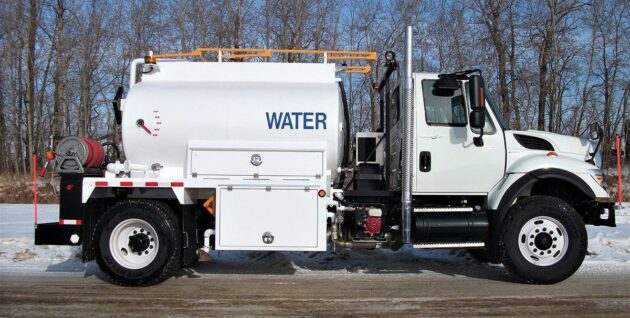 importance of water trucks in mines and construction e1647252348507 630x318 Common Highway Construction Trucks
